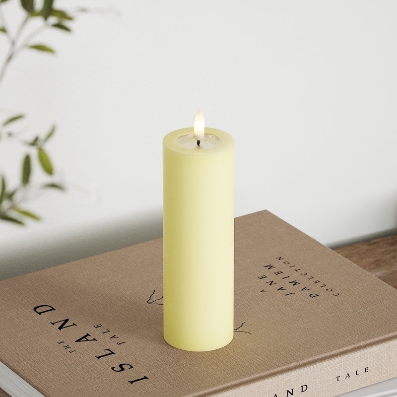 Deluxe Homeart LED Stompkaarsen Ø 5 x 15 cm Lichtgeel