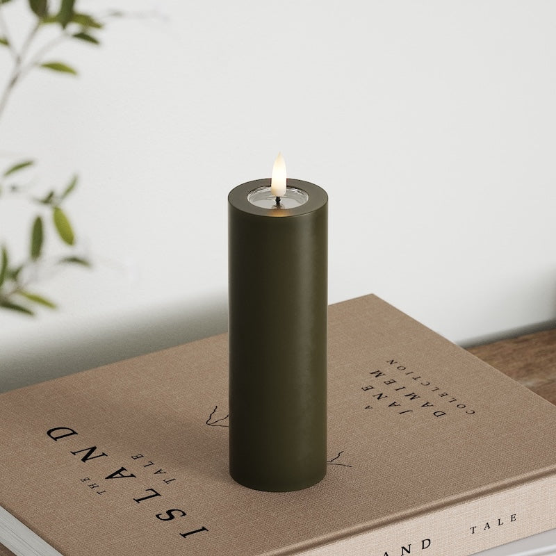 Deluxe Homeart LED Stompkaarsen Ø 5 x 15 cm Donkergroen