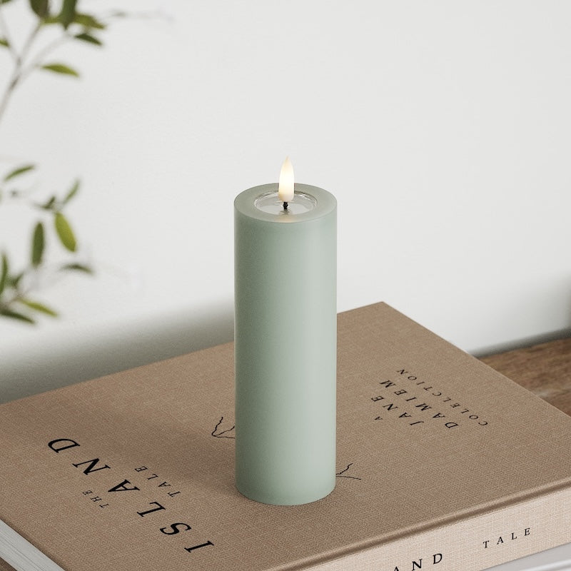 Deluxe Homeart LED Stompkaarsen Ø 5 x 15 cm Saliegroen