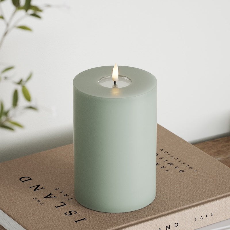 Deluxe Homeart LED Stompkaarsen Ø 10 x 15cm Saliegroen