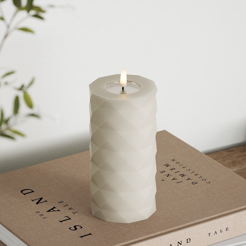 Deluxe Homeart Square LED Stompkaarsen Ø 7,5 x 15 cm Zand