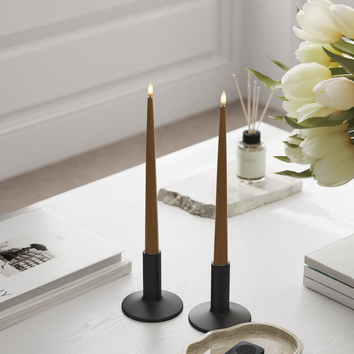 Deluxe Homeart LED Glanzende dinerkaars met lak, 2 stuks 28 cm Curry LED Glanzende dinerkaars 1