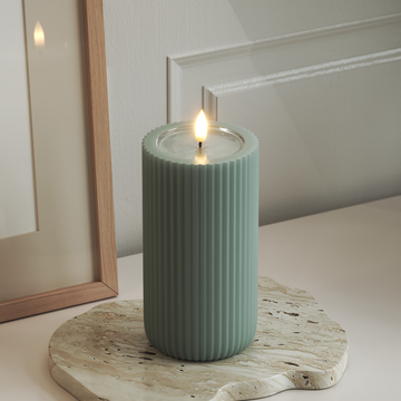 Deluxe Homeart Unique LED Ribbelkaarsen D8 x 15 cm Saliegroen unique Ribbelkaarsen 3